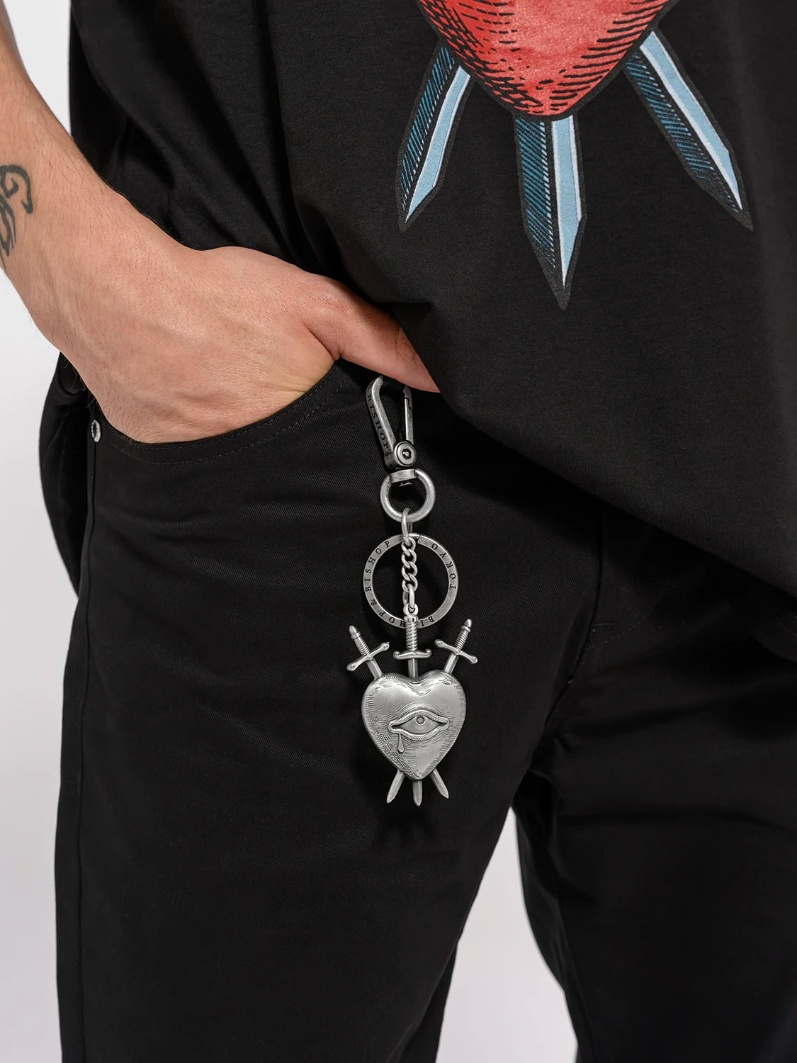 Vires Ex Luctus - Heart Keychain